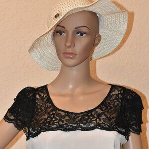 Express White, Short sleeve Blouse with Black Lace yoke US M - NWOT